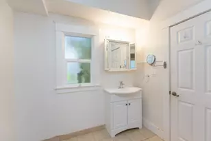 1027 W 21st St, Merced, CA 95340 - Photo 15