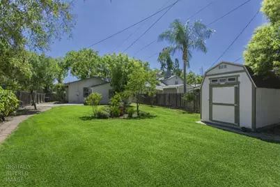 1027 W 21st Street, Merced, CA 95340 - Photo 37