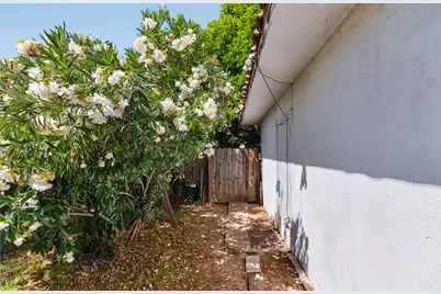 4001 49th Avenue, Sacramento, CA 95823 - Photo 57