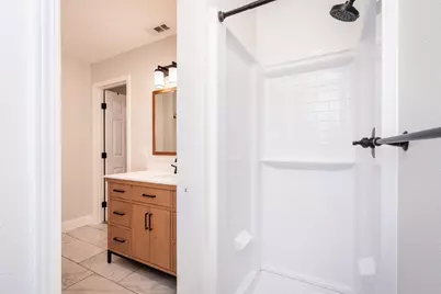 5612 Andes Court, Sacramento, CA 95842 - Photo 51