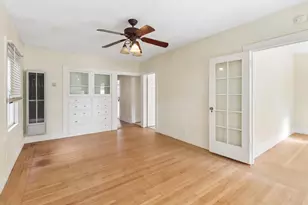 1911 20th St, Sacramento, CA 95811 - Photo 5