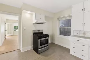 1911 20th St, Sacramento, CA 95811 - Photo 9