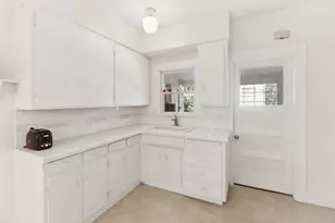 1911 20th St, Sacramento, CA 95811 - Photo 31
