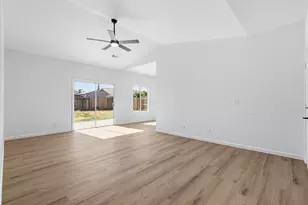 855 Pl, Los Banos, CA 93625 - Photo 5