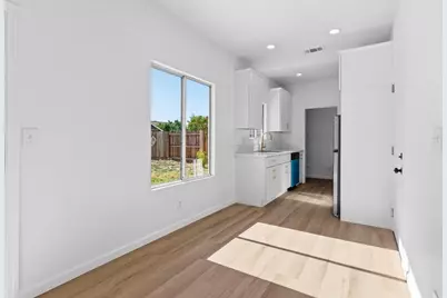 855 Place, Los Banos, CA 93625 - Photo 9