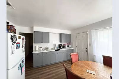 7084 Remo Way, Sacramento, CA 95822 - Photo 3