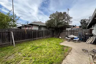 7084 Remo Way, Sacramento, CA 95822 - Photo 9
