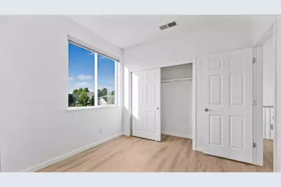 9668 Sea Cliff Way, Elk Grove, CA 95758 - Photo 23