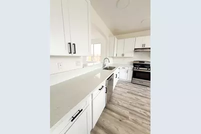 8226 Windmill Oaks Place, Antelope, CA 95843 - Photo 11