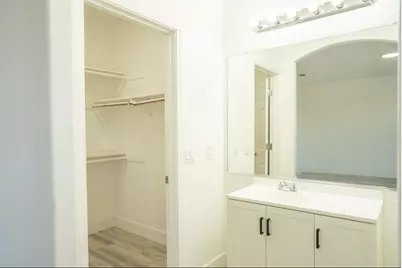 8226 Windmill Oaks Place, Antelope, CA 95843 - Photo 13