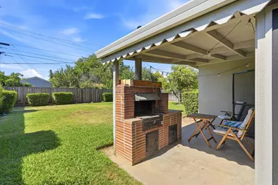 5900 17th Avenue, Sacramento, CA 95820 - Photo 29