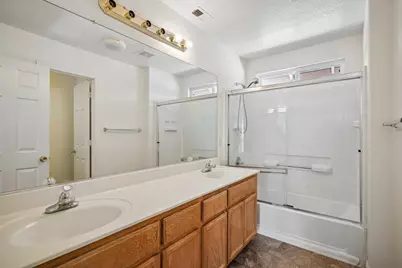 3959 Leslie Court, Tracy, CA 95377 - Photo 19