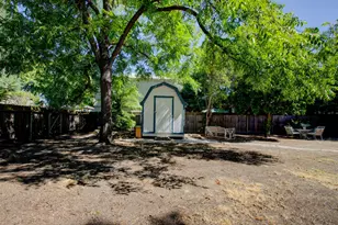 221 Orange Ave, Modesto, CA 95350 - Photo 31
