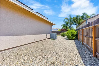 2011 Roy Ranch Way, Plumas Lake, CA 95961 - Photo 25