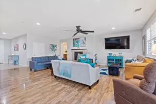 2011 Roy Ranch Way, Plumas Lake, CA 95961 - Photo 9