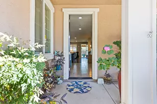 2011 Roy Ranch Way, Plumas Lake, CA 95961 - Photo 5