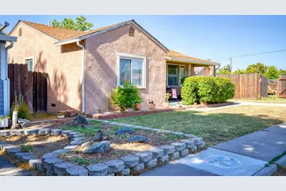 1319 W Orangeburg Avenue, Modesto, CA 95350 - Photo 3