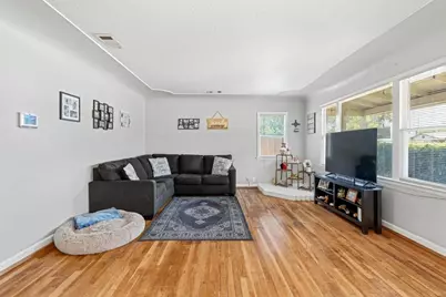 1319 W Orangeburg Avenue, Modesto, CA 95350 - Photo 9