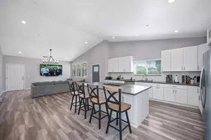 403 Niles Ave, Roseville, CA 95678 - Photo 7