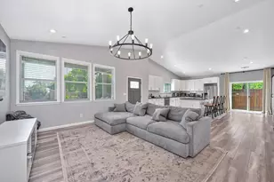 403 Niles Ave, Roseville, CA 95678 - Photo 5