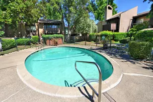 2238 Woodside Ln, Sacramento, CA 95825 - Photo 33
