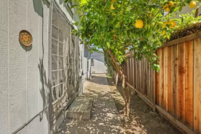 430 Bedford Road, Stockton, CA 95204 - Photo 19
