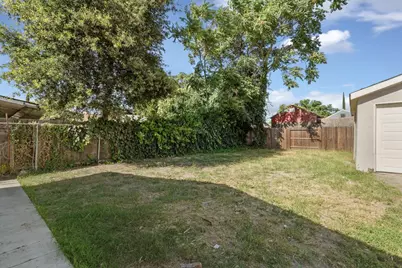 1628 N Golden Gate, Stockton, CA 95205 - Photo 25