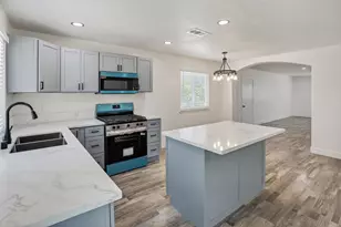 6817 Sandrock, Sacramento, CA 95828 - Photo 33