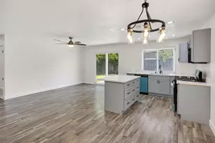 6817 Sandrock, Sacramento, CA 95828 - Photo 31