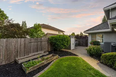 9469 Treelake Road, Granite Bay, CA 95746 - Photo 45