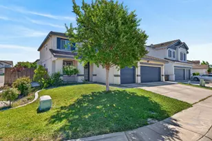 7701 Tamarindo Bay Dr, Sacramento, CA 95828 - Photo 3