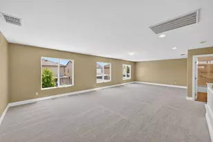 7701 Tamarindo Bay Dr, Sacramento, CA 95828 - Photo 33