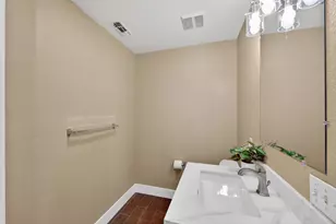 7701 Tamarindo Bay Dr, Sacramento, CA 95828 - Photo 21