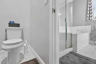 1917 NW Thomas Taylor Dr, Hughson, CA 95326 - Photo 13