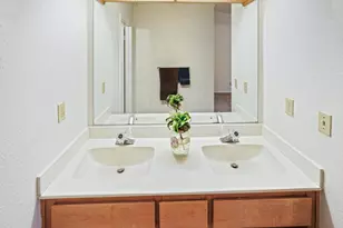 7004 Springmont Dr, Elk Grove, CA 95758 - Photo 27