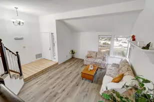 8536 Cord Way, Sacramento, CA 95828 - Photo 5