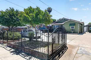 406 E Edison St, Manteca, CA 95336 - Photo 3