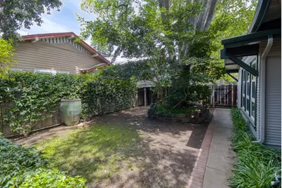 318 California Avenue, Oakdale, CA 95361 - Photo 33