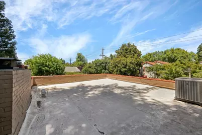 949 S Country Club Boulevard, Stockton, CA 95204 - Photo 35