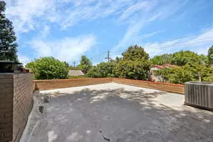 949 S Country Club Blvd, Stockton, CA 95204 - Photo 35