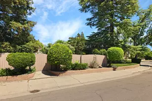 949 S Country Club Blvd, Stockton, CA 95204 - Photo 61