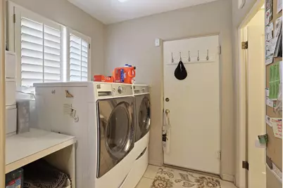 949 S Country Club Boulevard, Stockton, CA 95204 - Photo 43