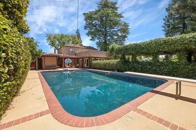 949 S Country Club Boulevard, Stockton, CA 95204 - Photo 1