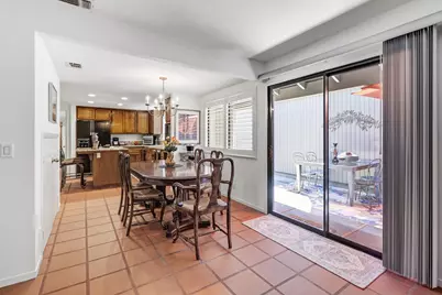 2044 University Park Drive, Sacramento, CA 95825 - Photo 17