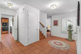 2044 University Park Dr, Sacramento, CA 95825 - Photo 5