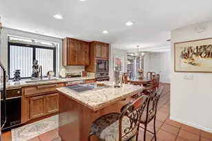 2044 University Park Dr, Sacramento, CA 95825 - Photo 23