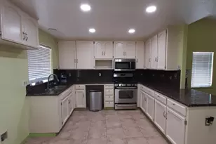 1047 Alexander Ct, Turlock, CA 95380 - Photo 3