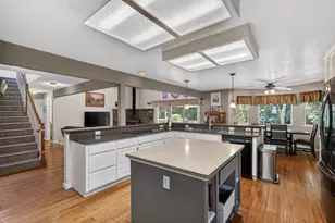 8004 Withrow Ct, Fair Oaks, CA 95628 - Photo 15