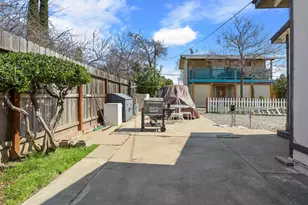 3061 Kroy, Sacramento, CA 95820 - Photo 23