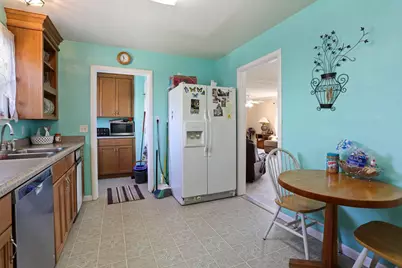 3061 Kroy, Sacramento, CA 95820 - Photo 11